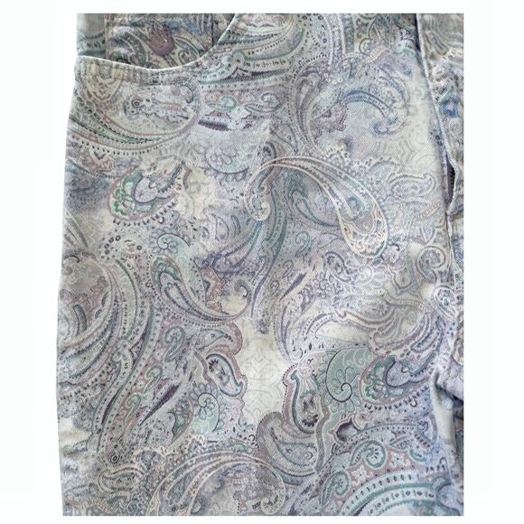 GLORIA VANDERBILT Purple Paisley Capri Jeans Sz 12 Stretch Denim Casual Cropped - Picture 9 of 12